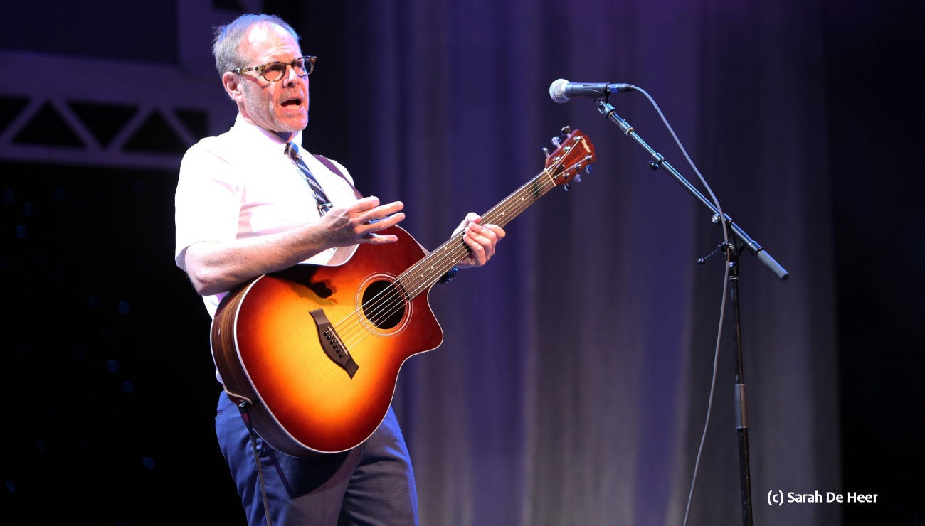 Alton Brown Live Eat Your Science Tour Cincinnati Arts
